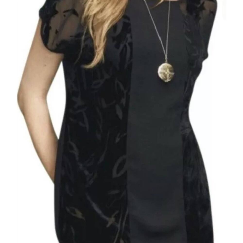 Cabi Black Sleeveless Velvet Burnout Blouse size Small